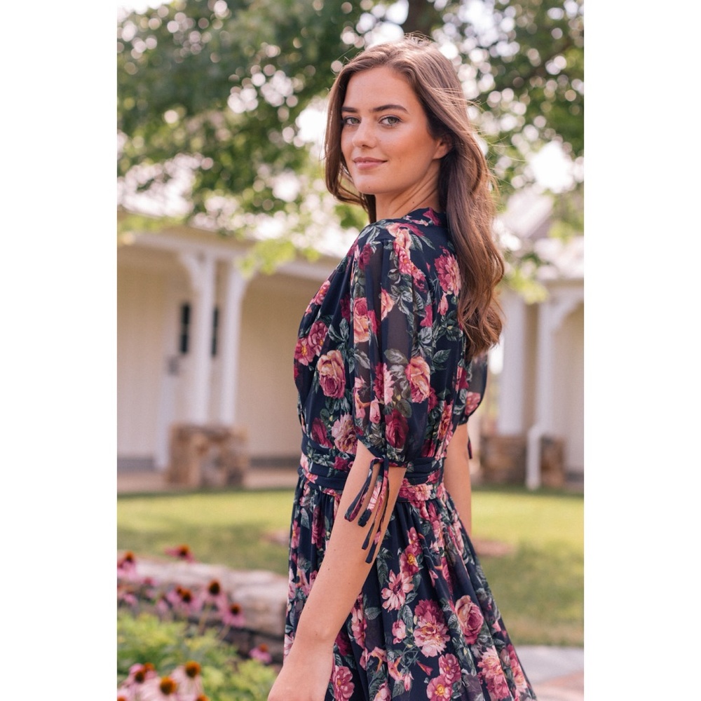 Gal Meets Glam Dress Floral Chiffon Maxi Holiday Ashlyn Fit And Flare NEW Size 6